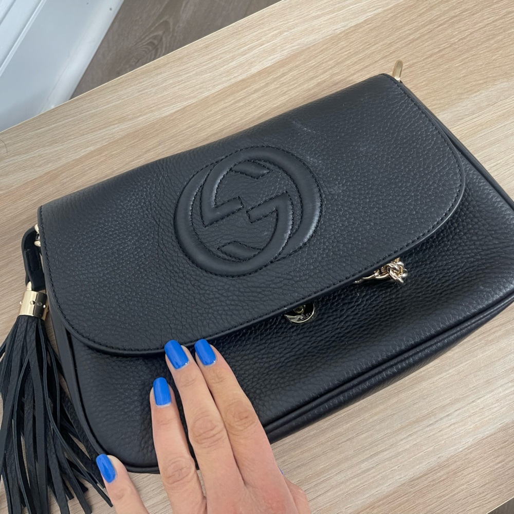 Non authentic bag